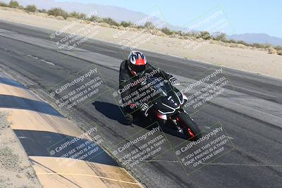 media/Dec-01-2025-Moto Forza (Mon) [[2daa91e15f]]/2-Intermediate Group/Session 4 (Turn 10 Inside)/